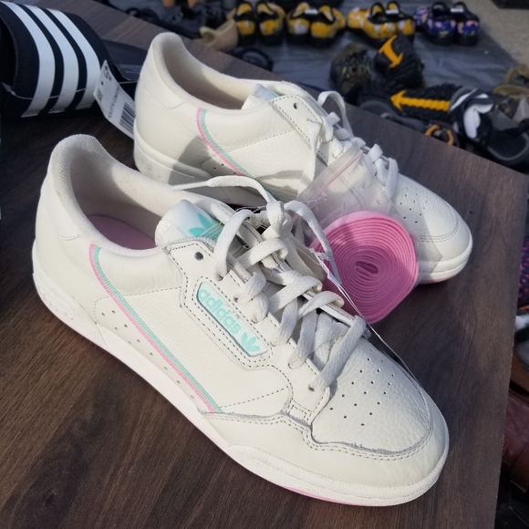 adidas green pink shoes